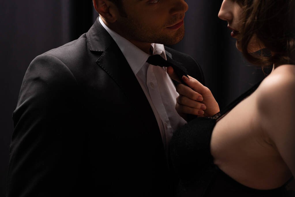lit_words's tweet photo. She likes gentle side of a gentleman only at the workplace.
#sexting #lusttalks https://t.co/NM8yEM2Nhw