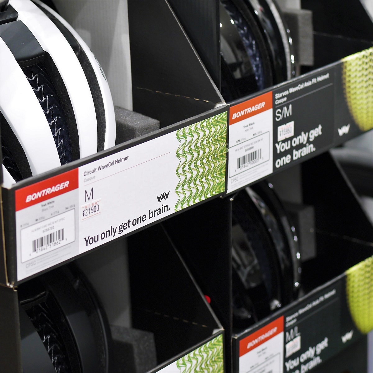 OkabeCycle's tweet image. 最先端の頭部保護テクノロジーWaveCelを採用したBontragerヘルメットが入荷しました！
Circuit（Blendrマウント対応）税込21,900円
Starvos Asia Fit 税込15,950円
#bontrager #bontragerhelmet #wavecell