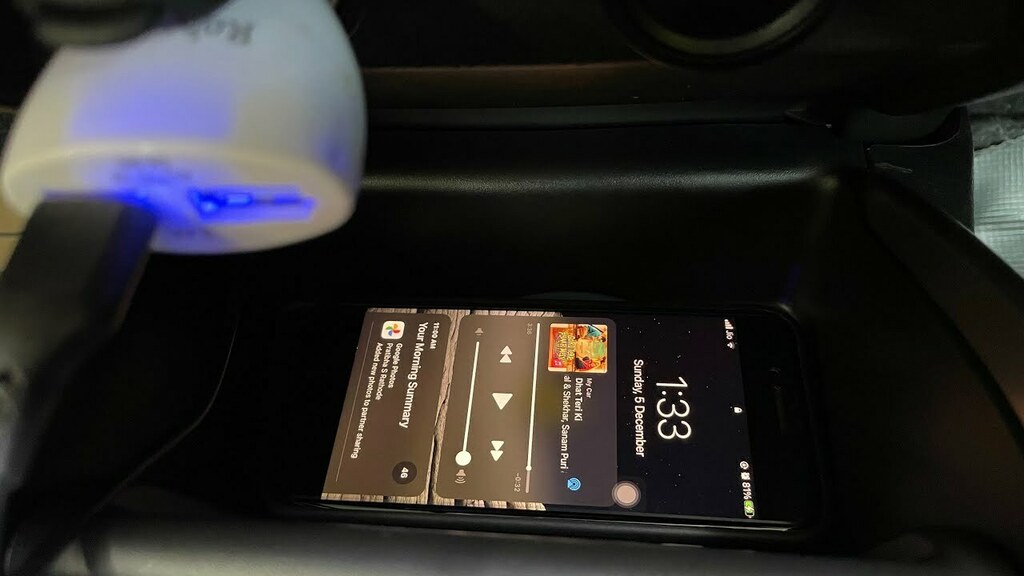 techytad's tweet photo. Hey! Check out my new video: Add wireless car charging premium feature in your car easily #baleno #car It's at https://t.co/c1R2XcJ9M3 https://t.co/tIuTTAk4lF