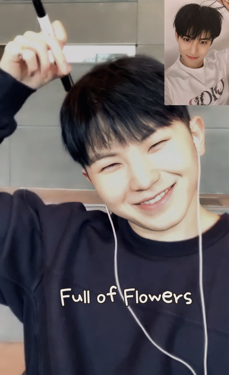 fullofflowers17's tweet photo. 211205 

💖☺️

#세븐틴 #SEVENTEEN   #Woozi  #우지 #이지훈 #ウジ https://t.co/WtihkBYwaY