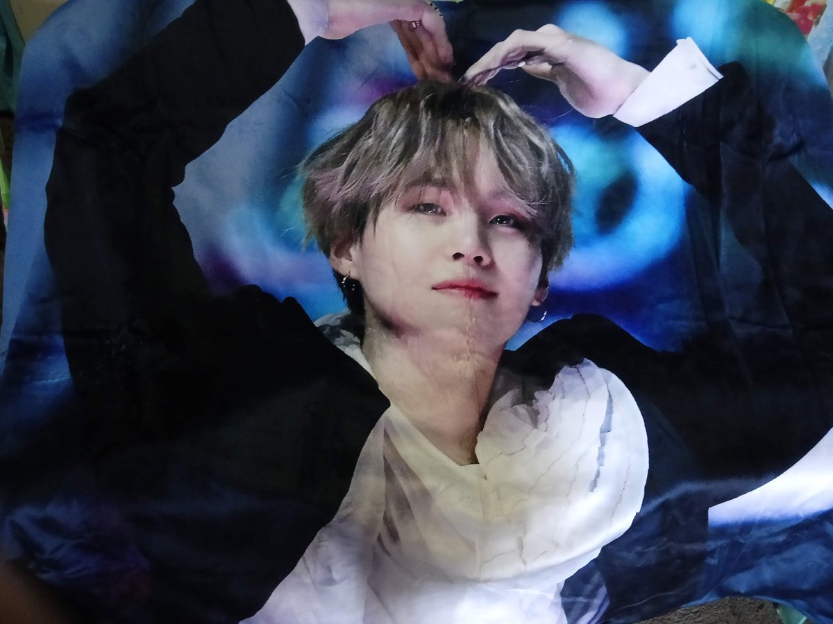 CasadeArmy's tweet photo. FS : YOONGI BLANKET. (i forgot the fansite) 

2,000 php. Davao City only. https://t.co/WS7WJZiMVx