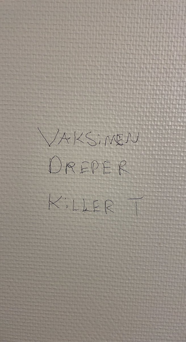 Moderne hærverk eller moderne kunst? Stole på toalettveggen eller fagfolk? Forstår at vaksineskepsisen brer seg når vi har slike dilemmaer i livet! #CovidVaccine #COVID19
