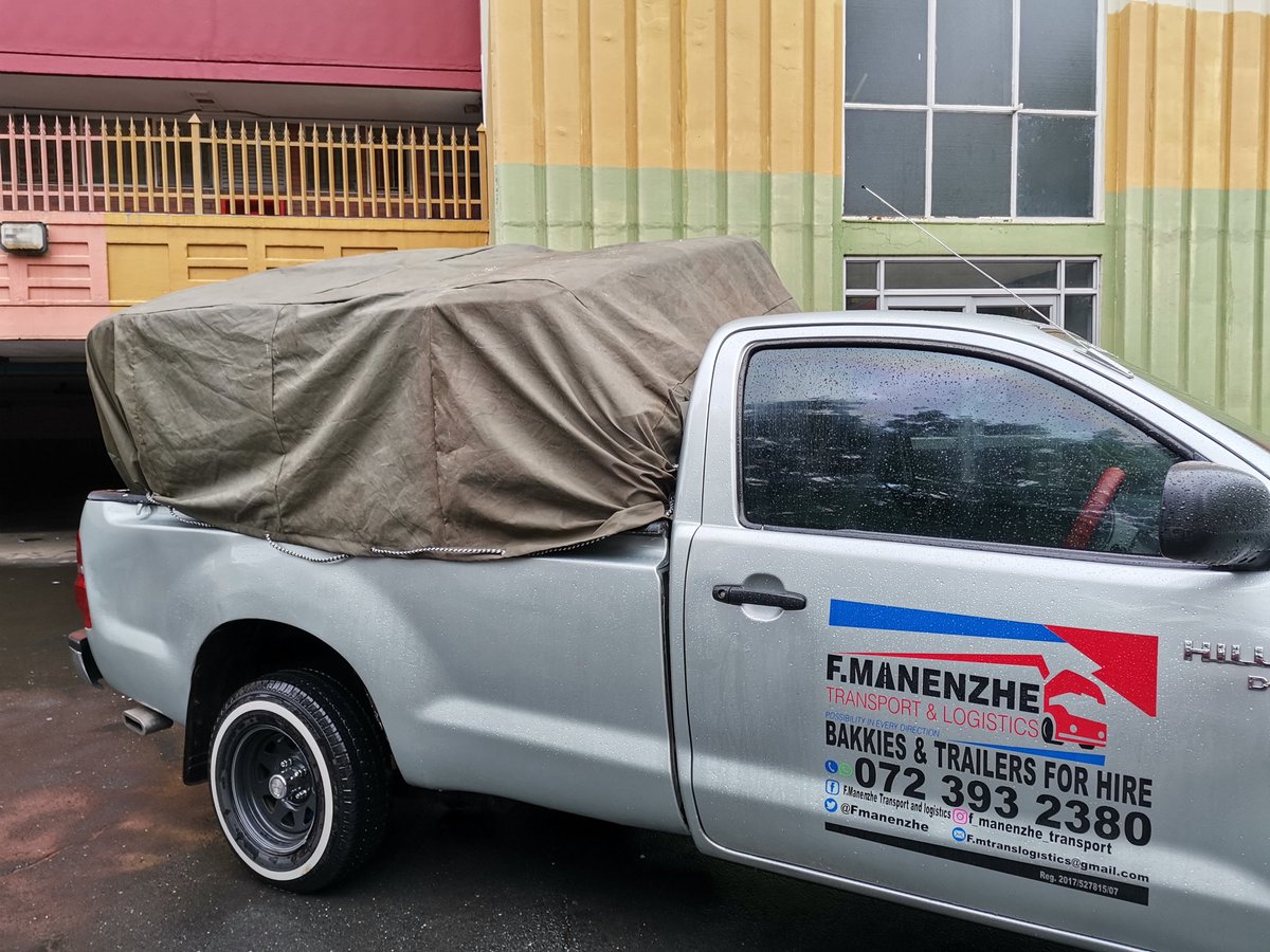 FManenzhe's tweet photo. Rain or no rain we've got you covered🤞
Sunnyside to Centurion ❗❗💪💯
Bakkies and trailers for hire, you can call or whatsapp 0723932380.
We do both short and long distances.
#Gracework🙌
#FManenzheOnDuty✊
#The_Transport_Guru💀
#F_Manenzhe_Transport_and_Logistics 🔥 https://t.co/mlC7zN3gNj