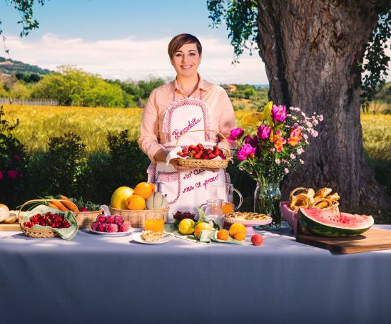 DiscoveryItalia's tweet photo. #ascoltitv: #Fattoincasapervoi su @FoodNetworkIT+@realtimetvit supera 400.000amr (2,8%sh) ed è #5programma durante TX sulle Donne (5,5%sh).🍰Su #FoodNetwork #GiusinaInCucina sfiora 190.000amr. Su @nove per #IldelittodiGarlasco 375.000amr. Nove #8canale nelle 24h, #6 in 2^ ser!✨ https://t.co/AUIQT5mp6s