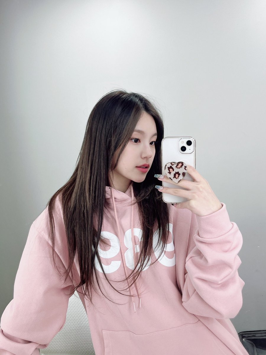 yeji pics tweet media