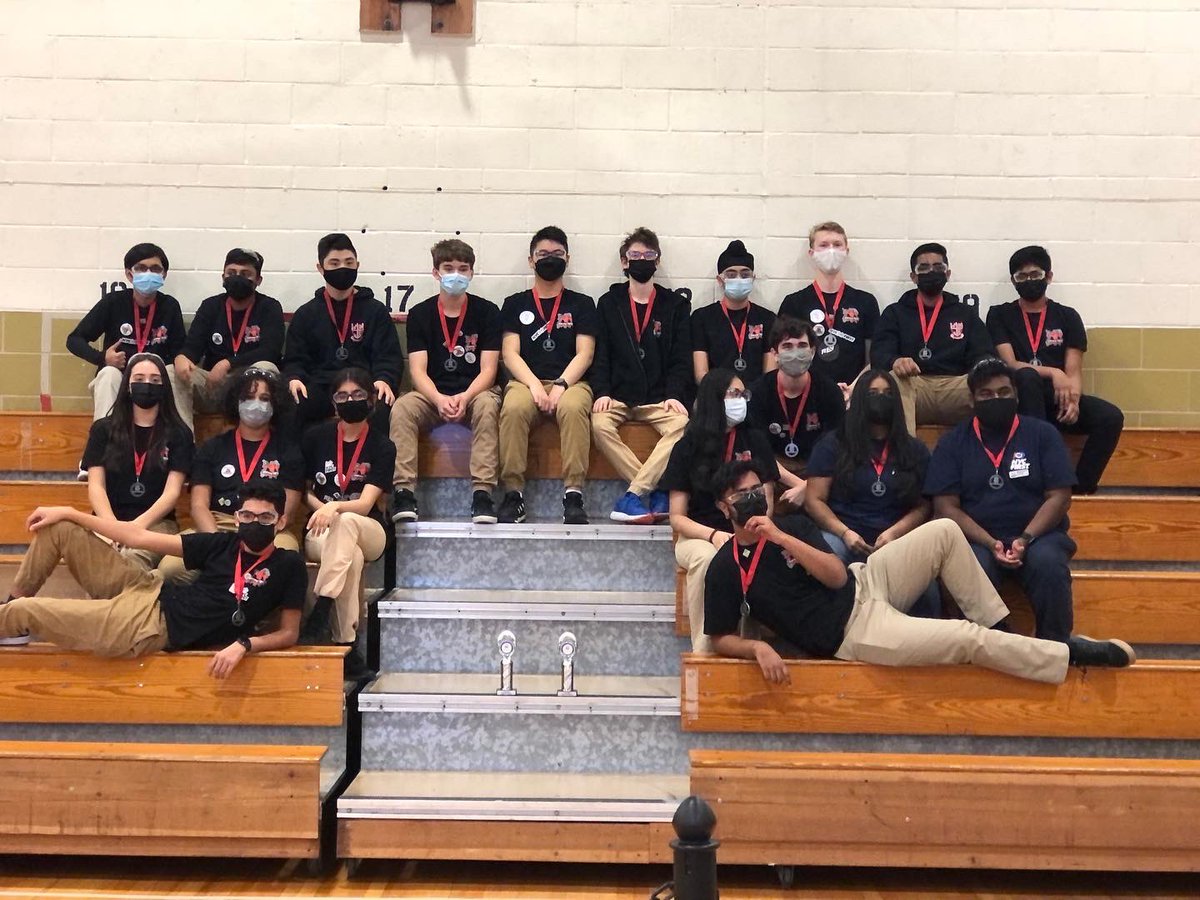 JohnDeweyBK's tweet photo. Our Robotics Team had their first competition back at John Dewey High School this weekend! Go Team 3οΈβ£3οΈβ£3οΈβ£ #NYCSTEM https://t.co/kLZuFesjwc