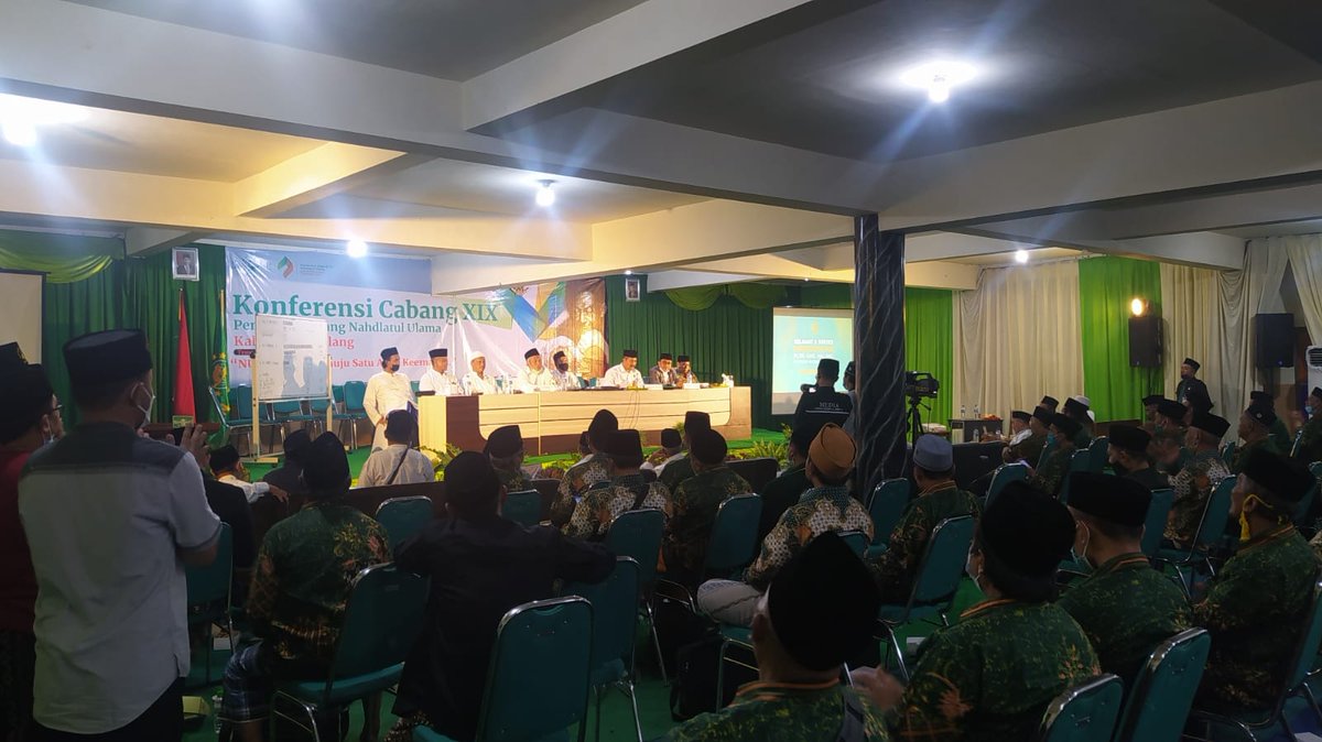 Sah terpilih Ketua Tanfidziah PCNU Kabupaten Malang masa khidmat 2021-2026 KH Hamim Kholili . 🙏🏾