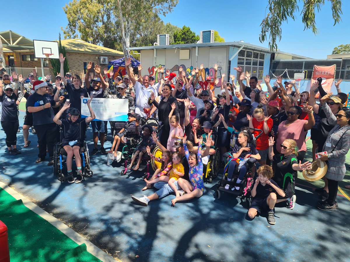Our 29 yr partnership with HMAS Stirling is a genuine &amp; inspiring demonstration of community spirit &amp; inclusion at its best. Navy Day characterises our belief that our students are valued, visible, recognised and celebrated as part of the community.
bit.ly/3xWYww7 #IDPWD