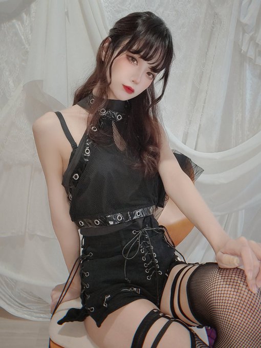 コスプレイヤーしろさきのTwitter画像17