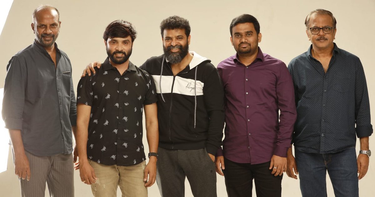 Fridaymedia2's tweet photo. #directorameer 's @afcmovies next in association with Jaffer's #JSMPictures started today on his b’day.
Lead roles by @directorameer @arya_offl 's brother #Sathya,
@SanchitaShettyy
Dir by #Pagaivan fame #RameshKrishnan
@thisisysr @ramji_ragebe1 @KavingarSnekan @onlynikil https://t.co/gMHlBfR6u6