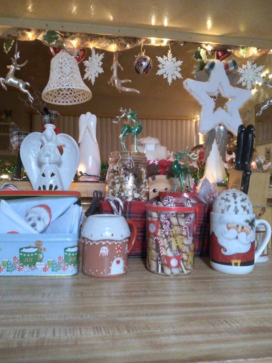 IrishPr39208654's tweet photo. #cocoabar #hotcocoaseason #Christmas2021 https://t.co/oqOHjk1wpB