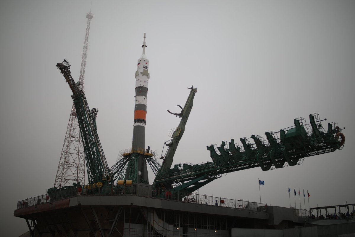 The #Soyuz2 1.a rocket has been installed at LC-31/6 at Baikonur for the #SoyuzMS20 mission

Launch is scheduled on 8 Dec 2021 at 1:08 PM IST