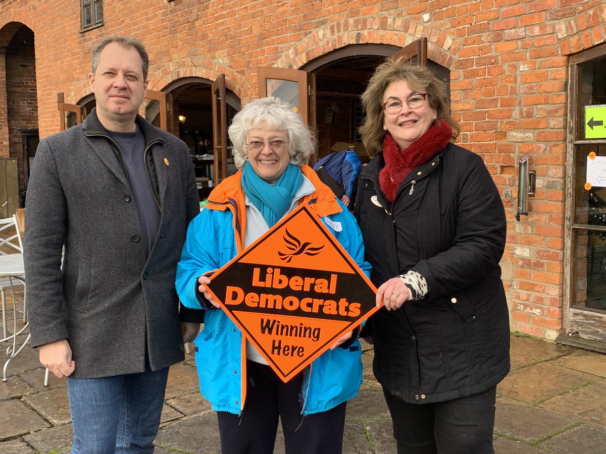 Arrived in #NorthShropshire ready for a day of door knocking for @helenhalcrow and the @LibDems and the by election on 16/12. Teaming up with others from Leicester keen to see Helen win. Met the awesome Candy again! https://t.co/tXH4sV8QfN