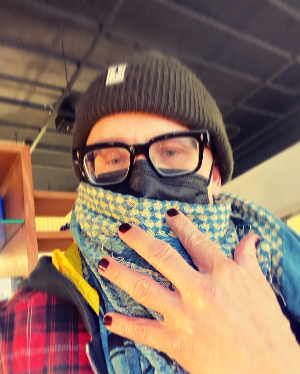 BrunoBotschi's tweet image. Findest du #Männer mit #Nagellack cool: Ja oder Nein?
#malenails #fragederwoche