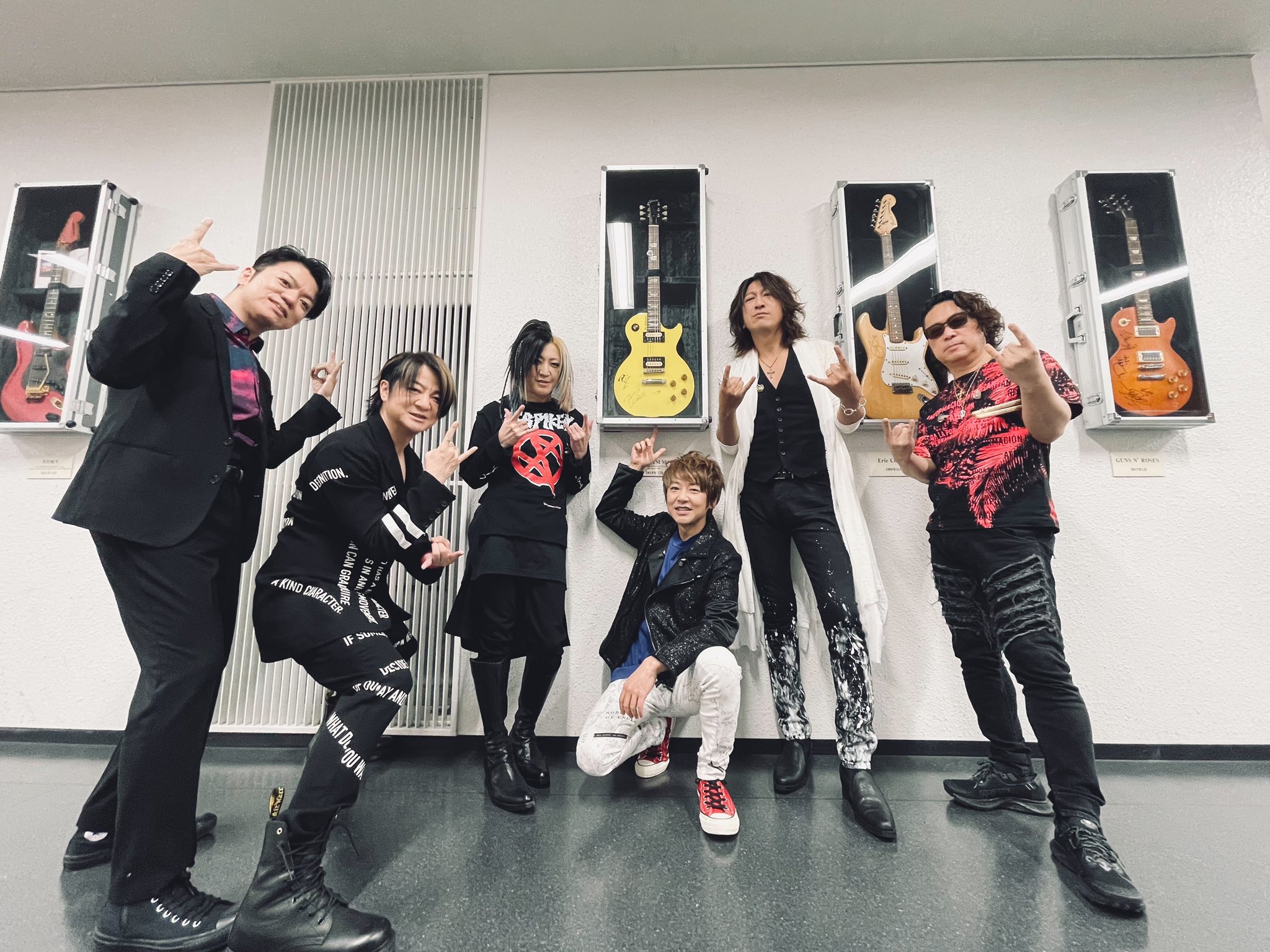 O Xrhsths Glay Official Sto Twitter Glay Arena Tour 21 Freedom Only 横浜公演２日目 無事終演しました ご来場ありがとうございました ライブアンケートにご協力下さい T Co Pkvpqmufsu ツアーも折り返しとなり 次は年内最後の名古屋公演です