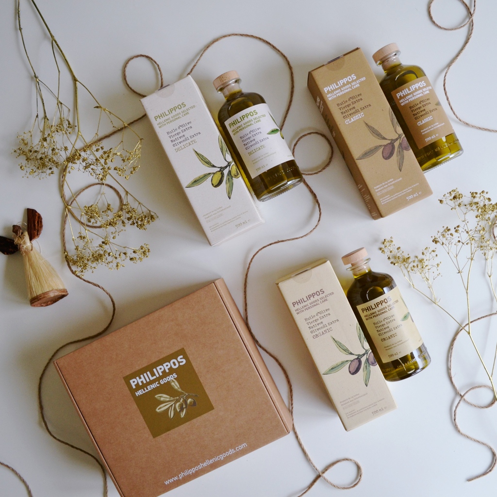 philipposhg's tweet photo. PREMIUM FESTIVE TRIO BOX

The aroma and taste of Premium Philippos Extra Virgin Olive Oil, combined with carefully selected product, represent the best Greece has to offer.
Enough to surprise and please, as a gift. https://t.co/o6vO5n3b54