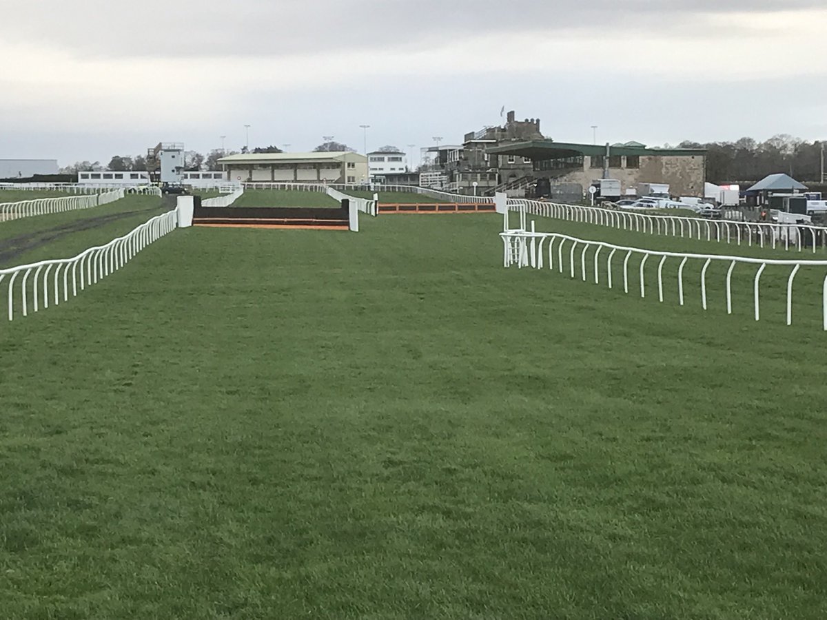 DDennisracing's tweet photo. Iโve not been to โฆ@KelsoRacecourseโฉ for years - although soft the track is good order. Good luck to Innisfree Lad and his owners who runs in the Scottish Borders National at 1:03 #comebacksafe #stayingchasers #jumpracing https://t.co/uedrnOQIAb