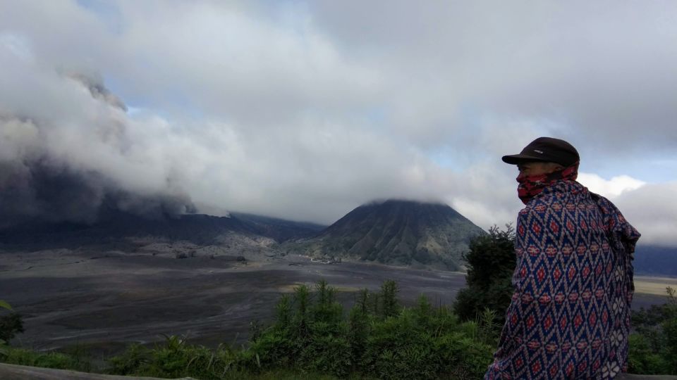 satukanalcom's tweet photo. Kawasan Wisata Gunung Bromo Tidak Tutup Pasca Erupsi Semeru
https://t.co/WFkP8bktfO, Lumajang – Wisata alam Gunung Bromo yang terletak berdekatan dengan Gunung Semeru tidak ...
.
Baca selengkapnya : https://t.co/XKU5kJPABi
.
#ErupsiGunungSemeru #GunungBromo #GunungSemeru https://t.co/pkCOjC2xk3
