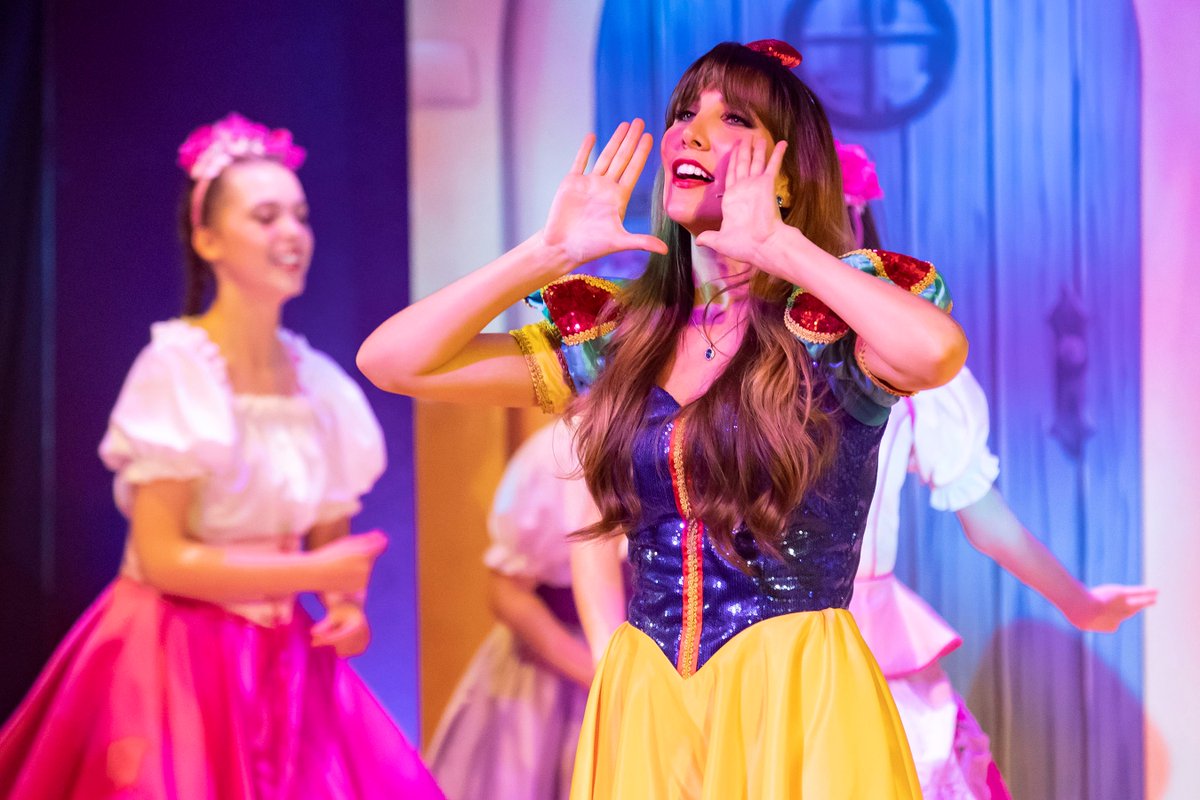 We are all on cloud 9 from yesterday and can't believe we get to do it all again today! Few tickets left to book online or pick up 1hr before the show. In weather like this there is no excuse to come and get cosy inside the <a href="/Playhouse_WB/">PLAYHOUSE Whitley Bay</a>  and kickstart your Christmas! 🎄