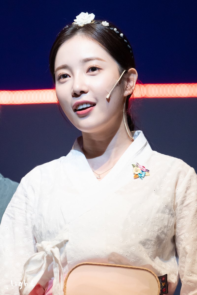 #윤채경 #채경 #chaekyung
#APRIL #에이프릴 
#동행 #천사 211203 211204