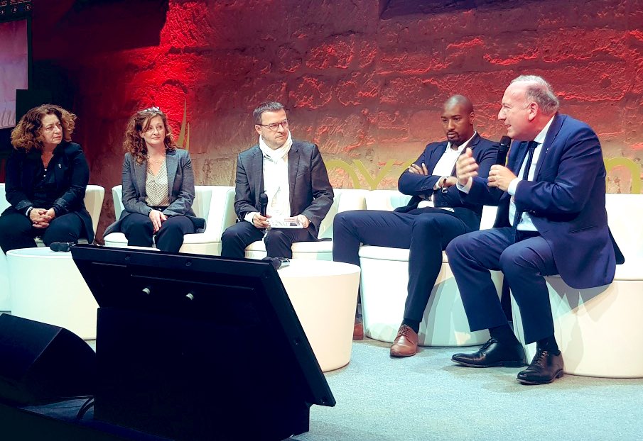 Ravi d’avoir évoqué la démarche inclusive de mon association <a href="/Y_Croire/">Y Croire & Agir</a> dans le cadre de <a href="/LesEntretiens/">Les Entretiens</a> dont le thème était la Méritocratie, ce qui nous a permis de mettre à l’honneur une de nos bénéficiaires, Lydie Decoster qui a créé son entreprise en ruralité #Ravenir21