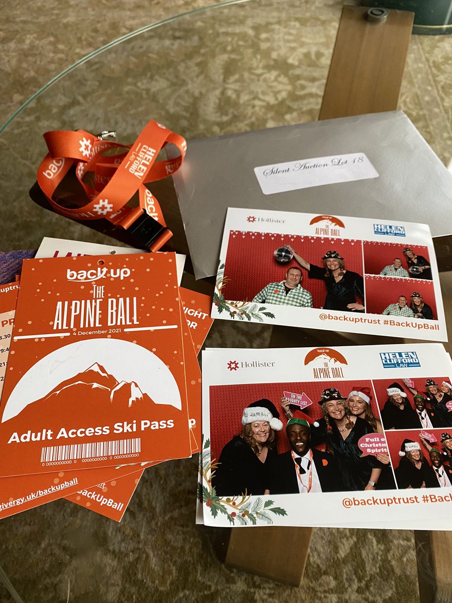BigHairBigVoice's tweet photo. Ah the signs of a great night @backuptrust #AlpineBall
Lanyard ✅
Silent auction prize ✅
Photo booth silly pics ✅✅
Fab fun night raising £ to carry on the projects you do. Thanks to lovely @PIandMedNeg guests:
@spinalinjuries @Ainzt94 @AmyRDooley Glynis Kenny we had a blast https://t.co/9nudifrq3S