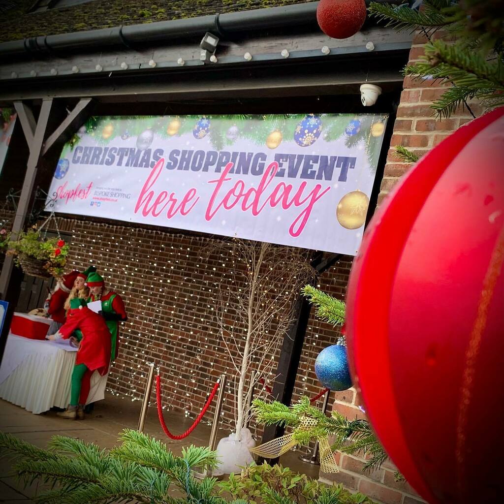 Just an hour to go until we open!

It’s feeling a lot like Christmas 🎄🎉🛍🎄

Are you joining us at @denbies_wine_estate today?

11am-4pm Free Entry, no tickets required 🛍
.
.
.
.

 #Banstead #Camberley #Caterham #Chertsey #Chobham #Cobham #Cranleig… instagr.am/p/CXGOaMMMRh_/