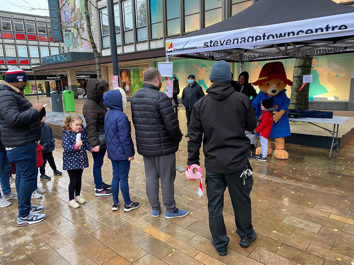 lovestevenagetc's tweet photo. Day 2 and #paddington has arrived! Along with free #facepainting , our ice rink, and #greeksouvlaki - it’s a fun day for all

Don’t forget over at the Forum is our #elfcar also 

#lovestevenagetc #christmasinstevenage https://t.co/v5JicHWaWS