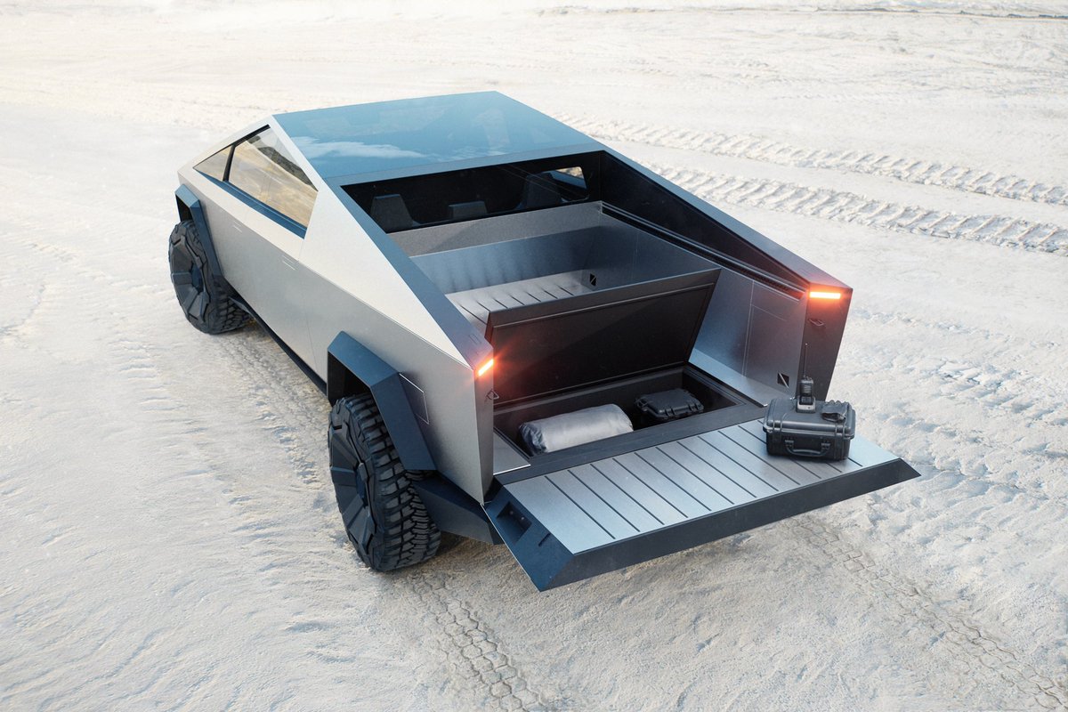 PremVitesse's tweet photo. Elon Musk ha diramato altri dettagli sul #Cybertruck; il pickup di #Tesla avrà una versione ultra performante con quattro motori e ruote posteriori sterzanti che gli permetteranno di muoversi in“Crabmode” (lateralmente), agevolando di molto le manovre. #ElonMusk #pickup #crabmode https://t.co/uY1cQdLMgp