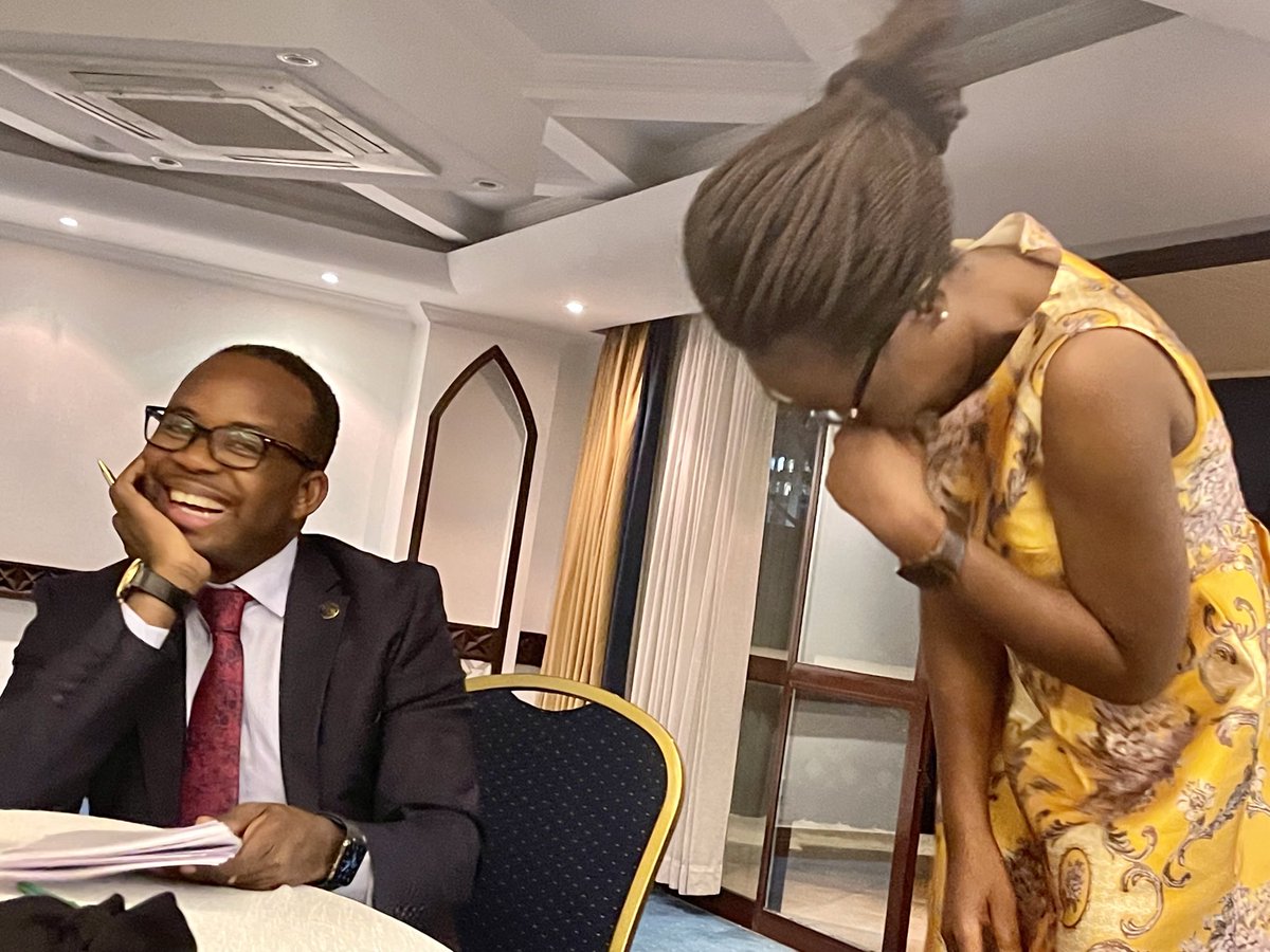 silasjakakimba's tweet photo. Light moments with Balozi Hon. ⁦@ojallalavender⁩ . https://t.co/XjASgz9t3f
