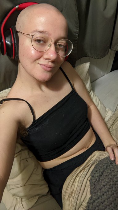 I deserve the world. You're here to give it to me.  Findom https://t.co/tIO1fphw9D<a href="/tag/piercings"class="tags"><span>#piercings</span></a><a href="/tag/trans"class="tags"><span>#trans</span></a><a href="/tag/nonbinary"class="tags"><span>#nonbinary</span></a>