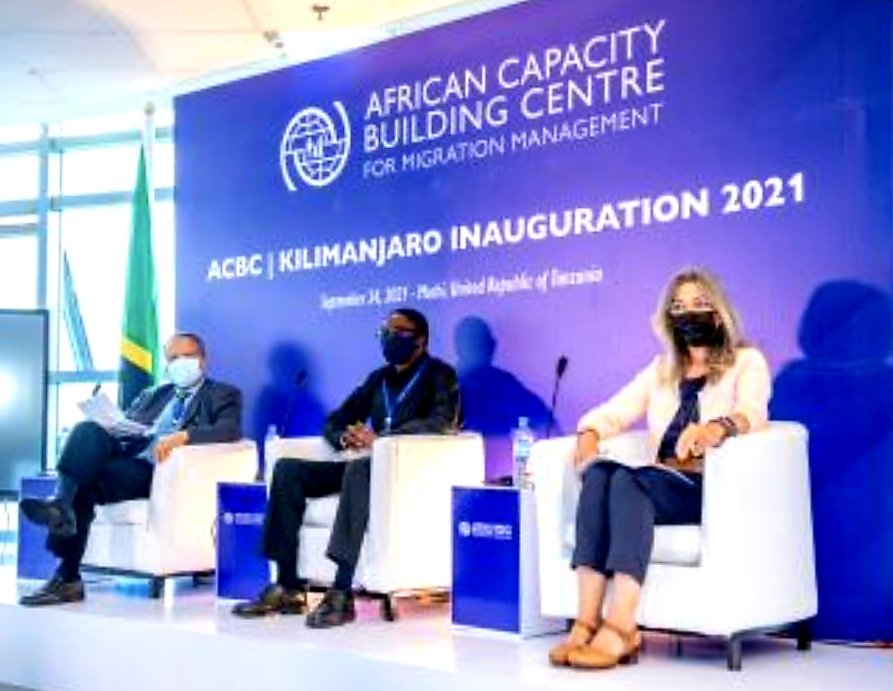 SufiQasim's tweet photo. @HoyceTemu Indeed, Mhe. Balozi Hoyce! 1.#IOM #ResettlementProcessingCentre in #Makere contributing into #DurableSolutions for #Refugees;
2. African Capacity Building Centre #ACBC in #Moshi contributing into better #MigrationManagement on African continent. Ahsante #URT.
#SDG
#GCM https://t.co/LsJCdKPqI3