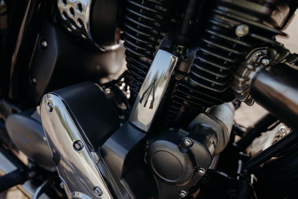 reach_anupam's tweet photo. Go on, fall in love. Again!

@bsamotorcycles_ #bsaisback #BSAMotorcycles #motorcycles https://t.co/ZHlSV9FyBY