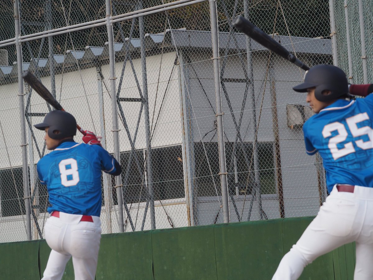 tigers_1988's tweet photo. 12/5(日)練習試合

vs. RED SHIELDS
6-1  ○
遠山、岡ー野口、遠山

#斑鳩タイガース
#タイガースカップ
#練習試合
#tigers
#since1988 https://t.co/xe2vTGn0l9