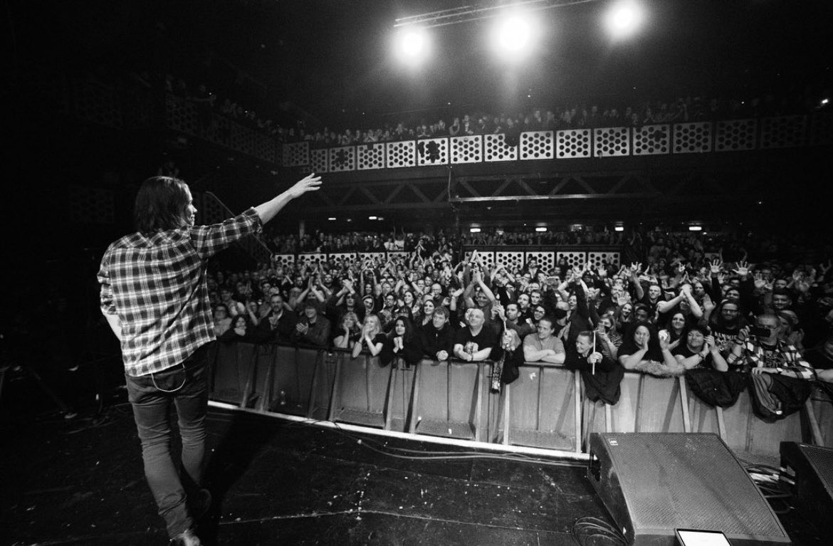 Myles Kennedy France tweet media