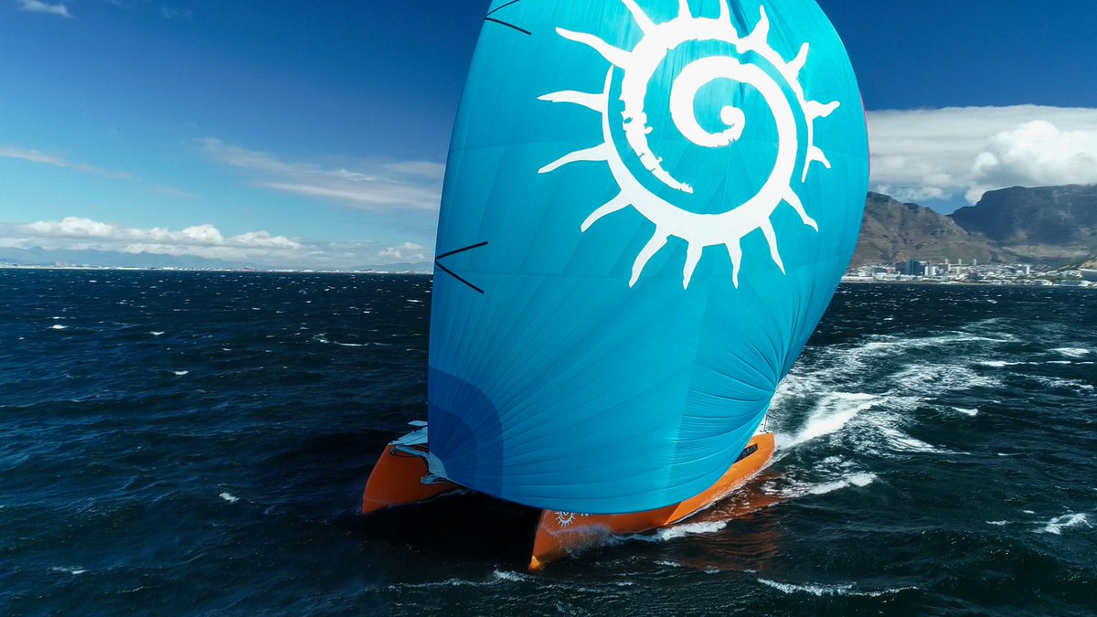 DuToitYacht's tweet photo. The Balance 482, Ke’Ala, doing 18 knots boat speed in 25 knot winds!
#sailing #performancesailing #yachdesign #dutoityachtdesign #catamaran https://t.co/XWGmdsH5zJ