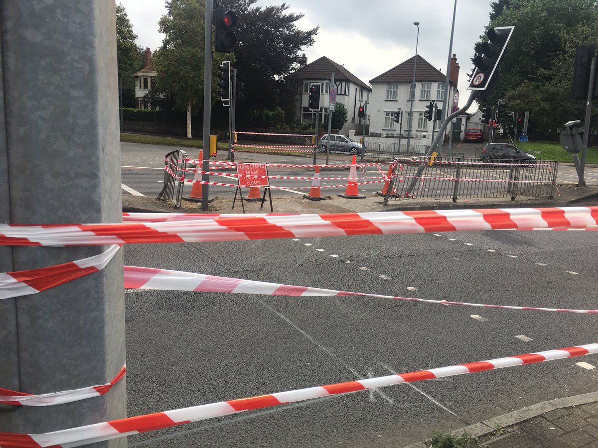 Sean4Llandaff's tweet image. Waungron Bus Interchange transport report:

Excluding areas of Western Ave &amp;amp; outside Coop on Waungron Rd is a deliberate attempt to skew the figures. Also it doesn’t include data for 2020/21.
It’s an outdated inaccurate report. @elliewritesnews @AlexGSeabrook @flissy_d @lowslice