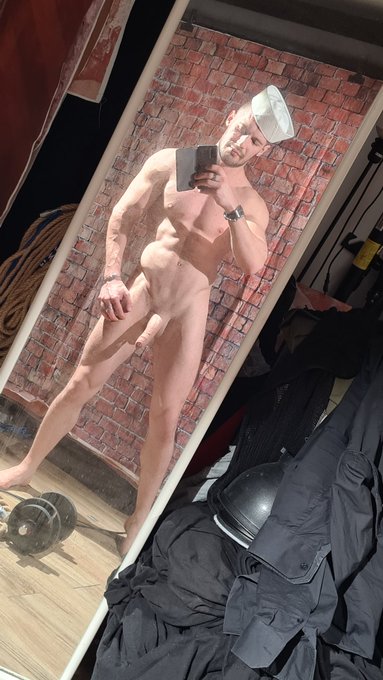 Bient&ocirc;t de  nombreuses photos hot sur mon onlyfan   https://t.co/49xFcm29TS https://t.co/mKklG1imrW