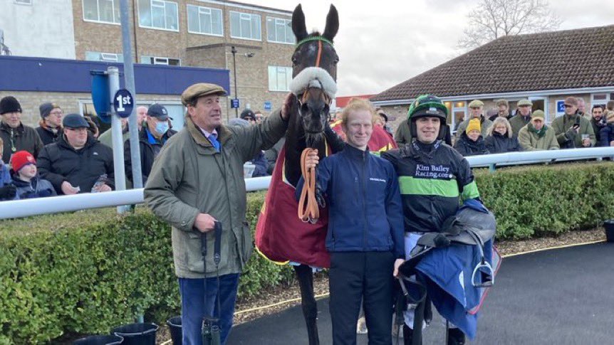 kimbaileyracing's tweet photo. First Flow winning the Peterborough Chase @Huntingdon_Race was so special. You have no idea how much this horse means to us at Thorndale and his owner Tony Solomons.Tough and honest. Well done #teamthorndale David Bass @NichollsMat Will @msleighpollard #feedtowin @DodsonHorrell https://t.co/Wb5M5WnsTi
