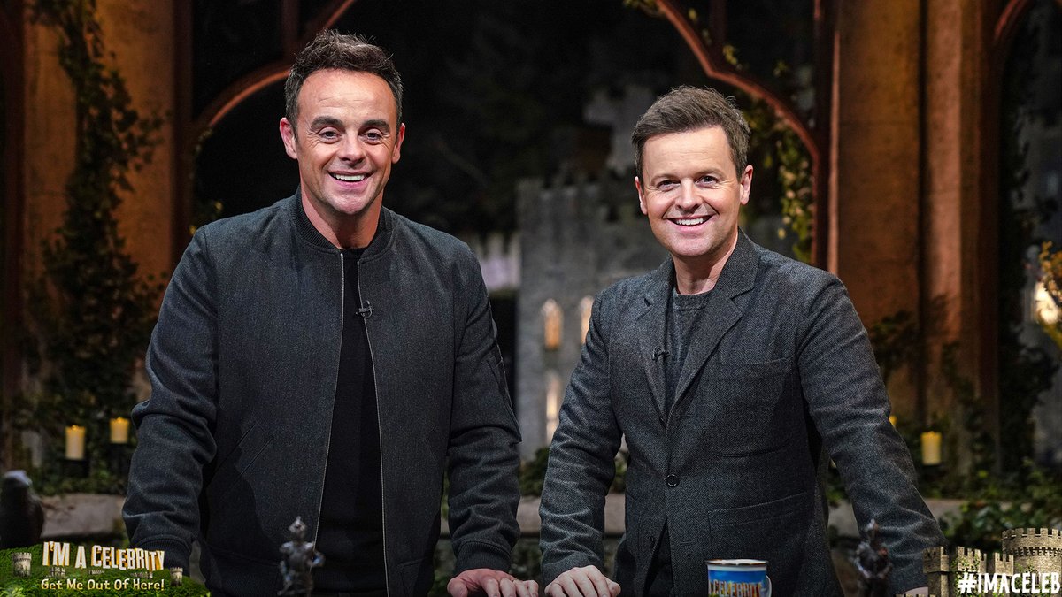 imacelebrity's tweet photo. Join us at 9pm to vote for your favourite Campmate, because at the end of tonight's show, @antanddec will visit the Camp and send the first Celebrity packin'! ๐ญ We'll see you on @itv, @wearestv and ITV Hub ๐ฐ #ImACeleb https://t.co/zitOqGOaou