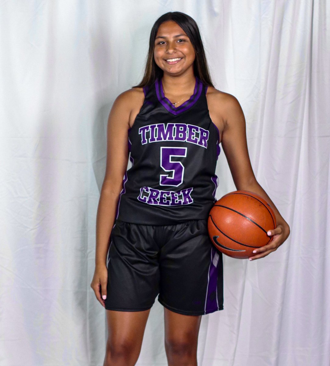 Coach_Joel_Vega's tweet photo. #BSORecap after a loss last week T.C has rattled off 4 wins straight including avenging said loss. 2024 @Karishma530 capped off last nights win with 25 Pts (Career High Mark). https://t.co/CZk415lpbB