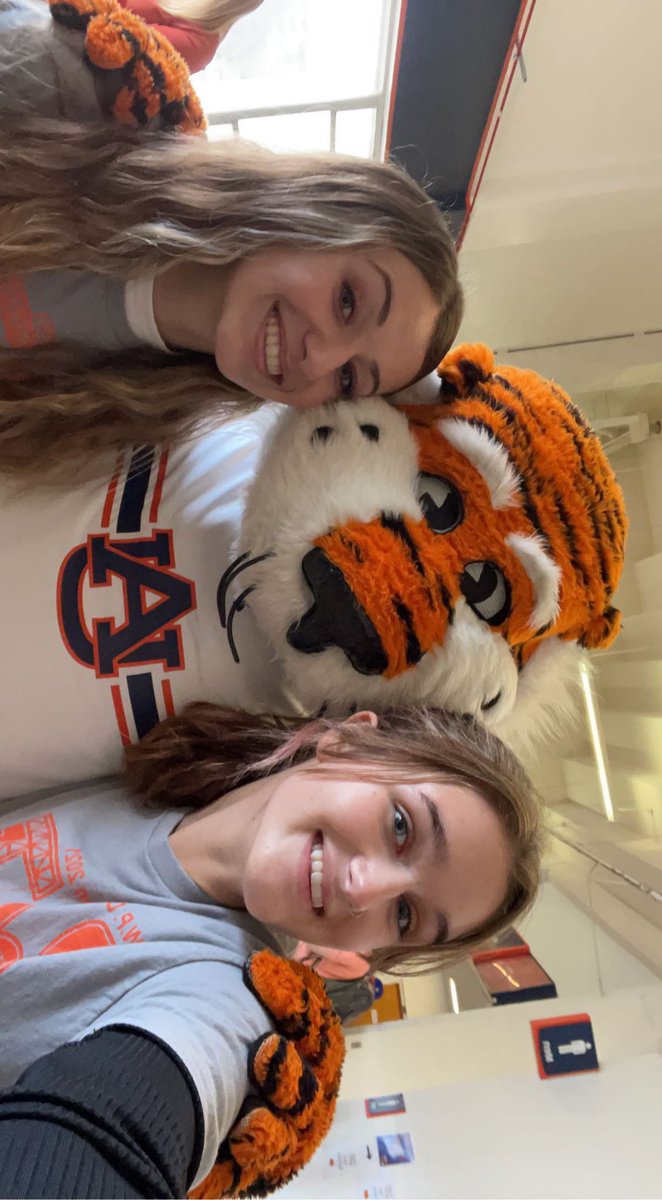 DHSrobotEx's tweet image. Day 2 at South's BEST Robotics Championship at Auburn University! Good luck to our competitors! War Eagle and Go Warriors! 💛🧡❤️