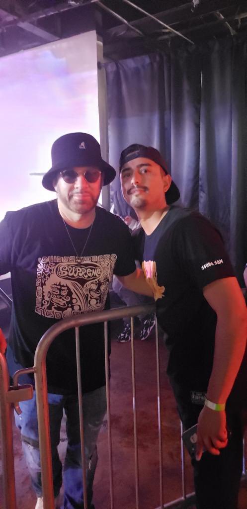 toast232's tweet photo. Another bad ass set and even better scratch session like always. Thank you sir! #shibasan https://t.co/8eI2tbRl9y