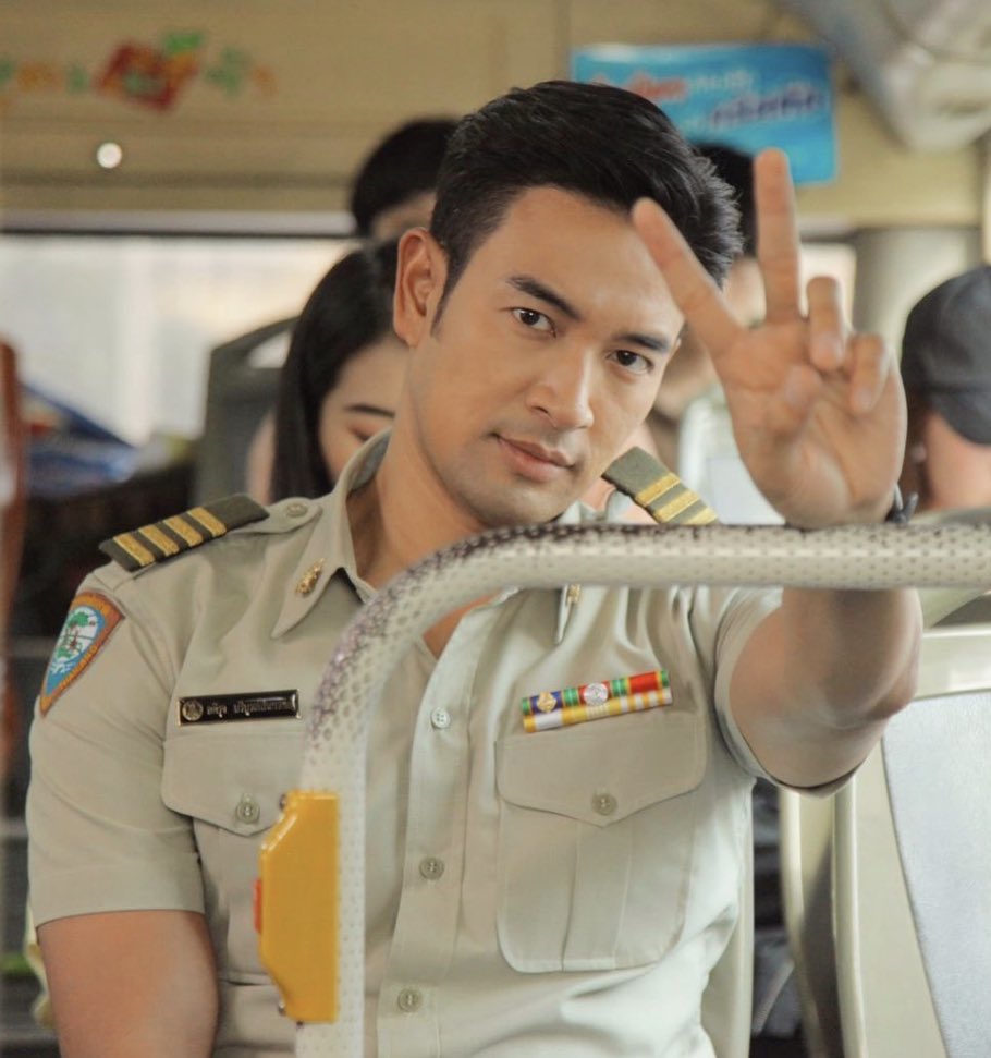 DUNBIELLA's tweet photo. Thai actor https://t.co/00vdoKZliV
