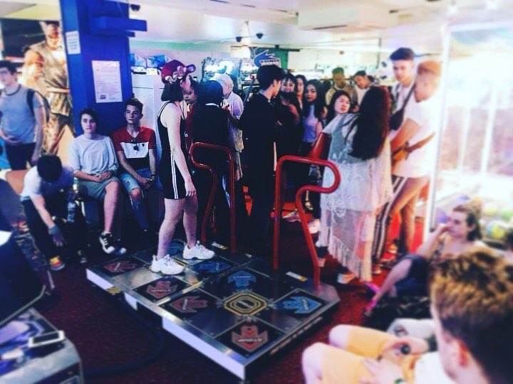 BandaiNamcoAE's tweet image. Nothing screams "🗣 ARCADE" quite like a Pump It Up tourney 
↙️↖️👣↗️↘️

Thanks @7Ten for the photos - Toby is currently helping operate at @FreeplayC ! Go check it out, there's a couple of cool classic #Namco machines in there as well as tons more 😉