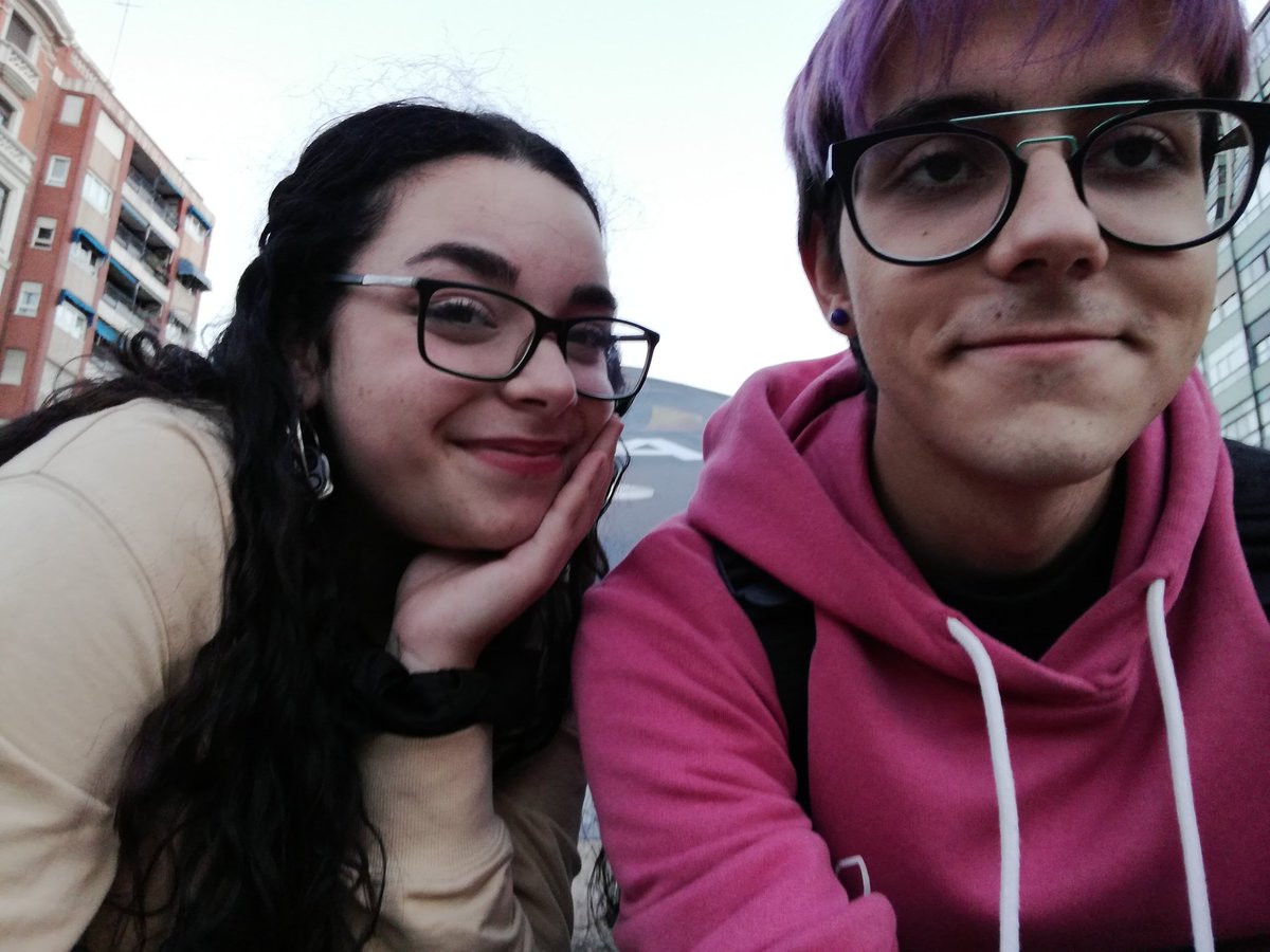 Eme811_'s tweet photo. Pausa para la foto y ahora seguimos riendo :P https://t.co/u782ZcmAh1