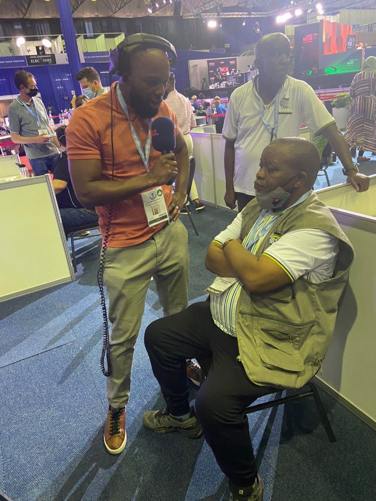 The political pain of Leadership! Askies National Chair! We must win the Metros next time. Five years to go! Organize! Mobilise! Develop the country! Movement Forward!!