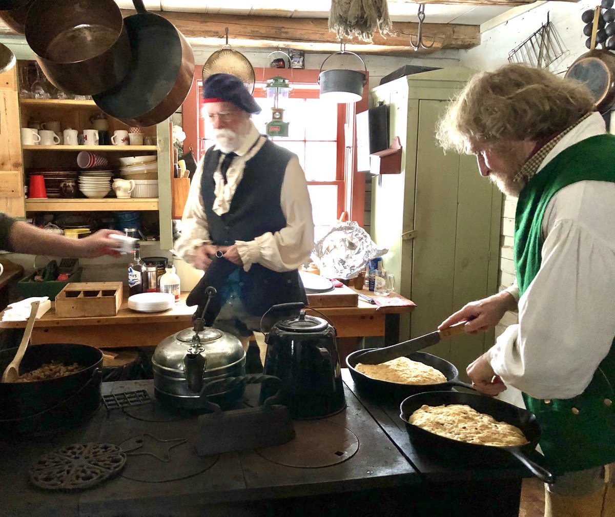 Lorry_Brandon's tweet photo. I travelled back to the 18th century fur trade with @YoursOutdoors What a fantastic experience! Expert guides, delicious food! #myhaliburtonhighlands #comewander #furandflintlock @ToDoOntario @OntarioTravel #discoverON https://t.co/dQKU449JkB