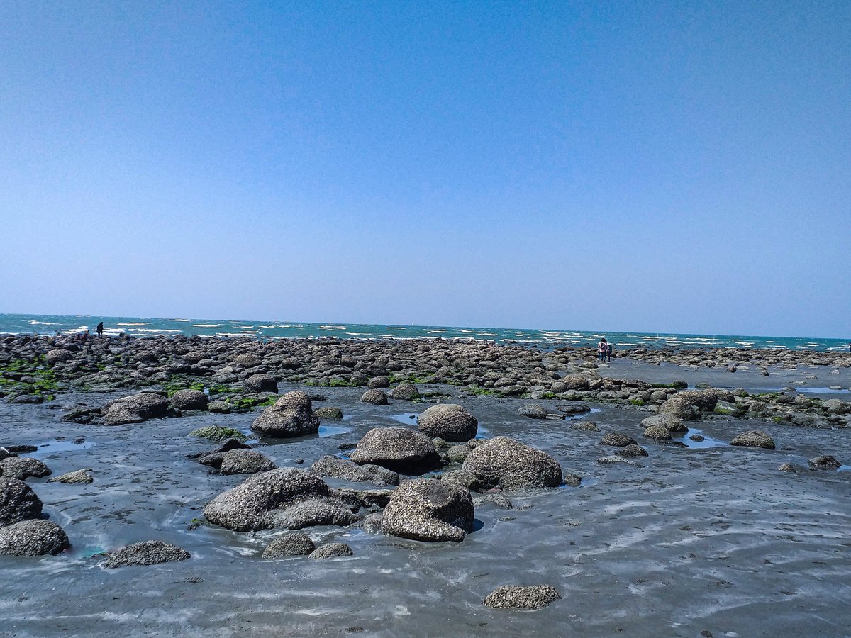 NusratZ03035404's tweet photo. Life is like the ocean, it goes up and down.
#photography #ocean #StoneOceanAnime #MoneyHeist #Christmas #AskVaidya #Lovely #writerscommunity #doglovers #cybersecurity #Presale #dogsoftwitter #askarmaan #Japan https://t.co/lvJG39JBNV