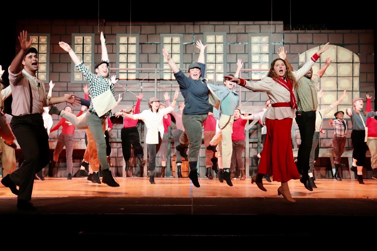 COHS_Theater's tweet photo. This is it! Please join us today at 2pm for our final performance of Disney’s Newsies! Celebrate with us our incredible cast and crew. Congrats to our Seniors! Tix are available online and at the door. Let’s pack the house! https://t.co/Dk0eACaOgY